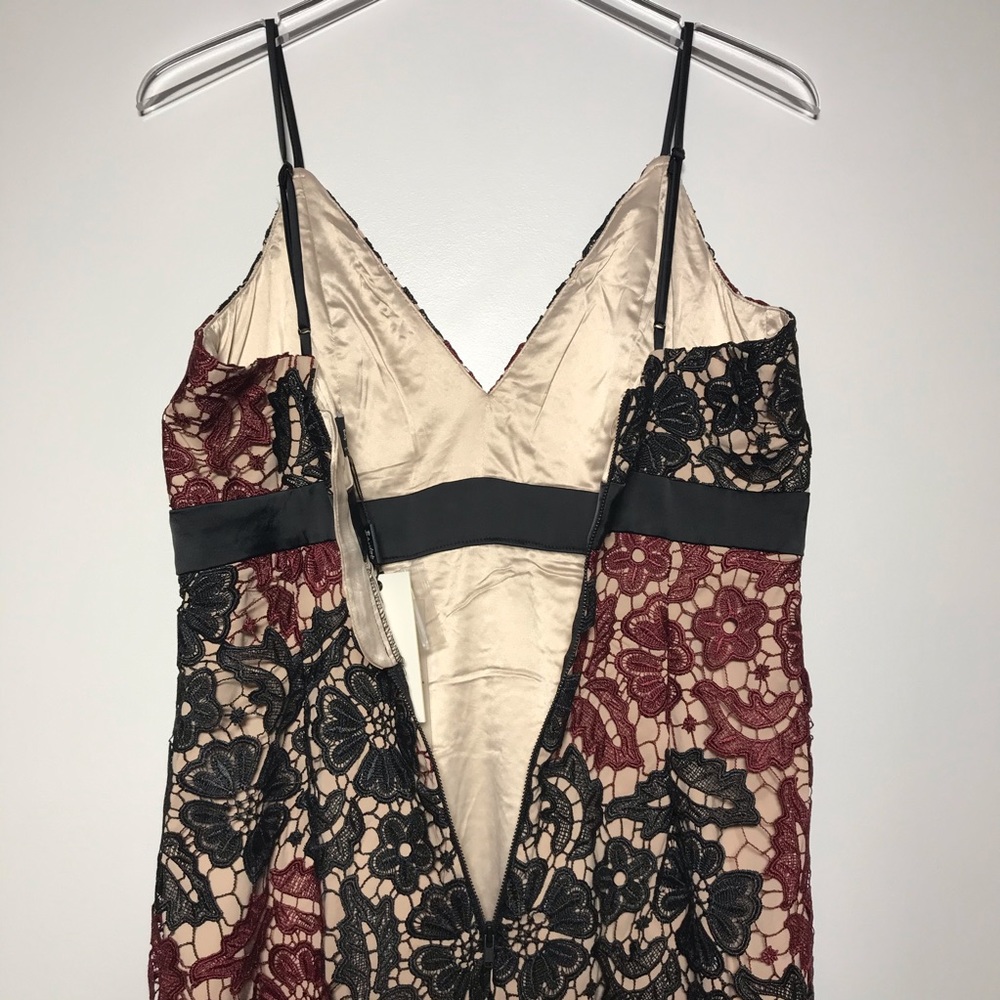 NWT Bardot Eve Asymmetrical Lace Overlay Nude Lining Floral Dress Size US 8 - Picture 8 of 8